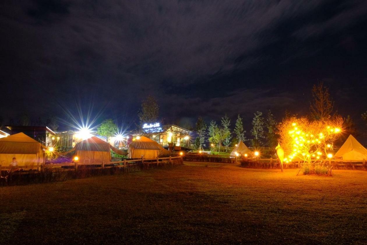 Kondee Cino Cafe & Glamping Hotel Sankt Gallenkirch Exterior foto
