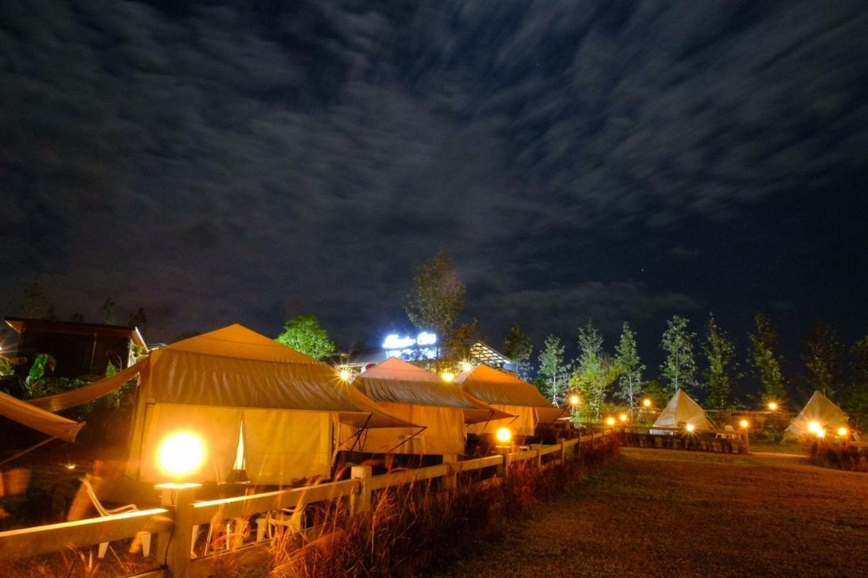 Kondee Cino Cafe & Glamping Hotel Sankt Gallenkirch Exterior foto